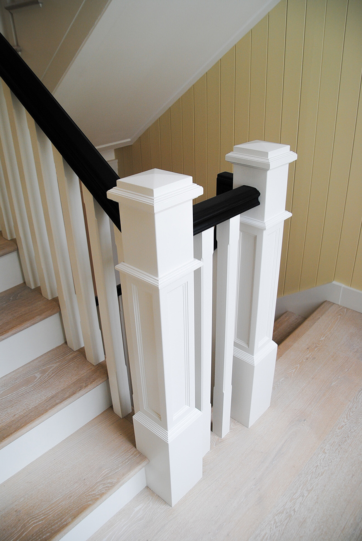 interior dog leg staircase detail